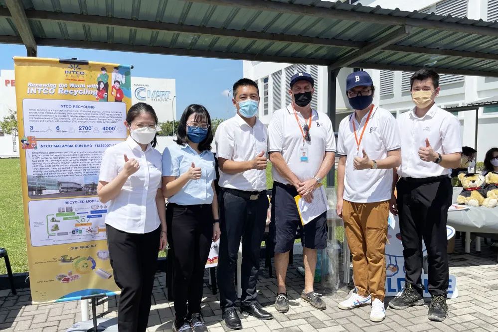 yp街机团队与GEMS国际学校校长及老师交流现场